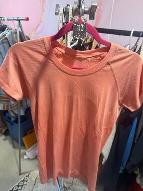 113. lululemon t shirt 8